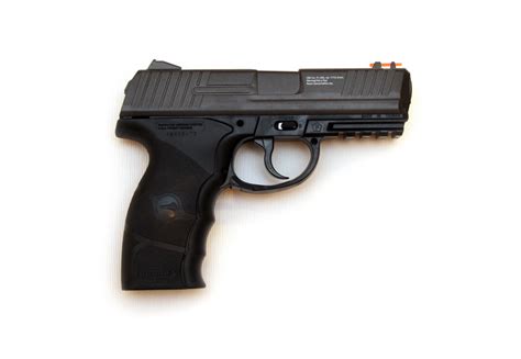 Crosman is a renowned brand among the shooters for producing airgun and other shooting if you are looking for small target shooting, small pest control, or large pest control, then these hunting pellets would be the ideal choice. CO2 PISTOL BORNER W3000 | SUDEX OÜ
