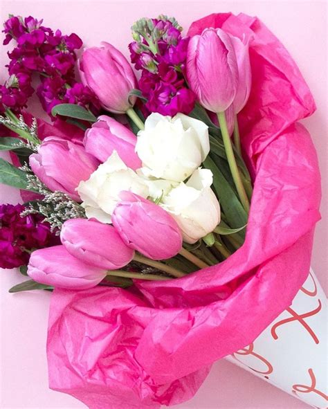 Born august 3, 1941) is an american retail businesswoman, writer, and television personality. Martha Stewart | Valentines flowers