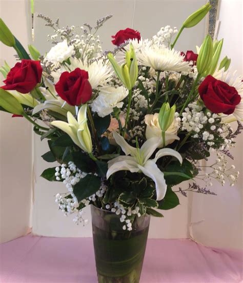 Rose And Lily Bouquet Picture Is Deluxe In Bedminster Nj Blooms At