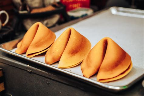 Visit Golden Gate Fortune Cookie Factory In San Francisco For Yummy Cookies The Nitty Gritty