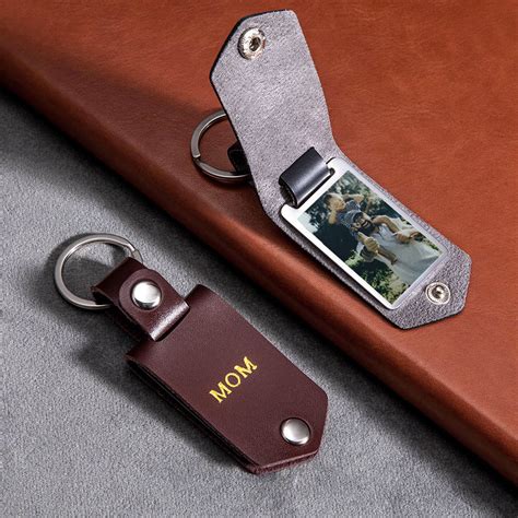 Customized Artificial Leather Photo Keychain