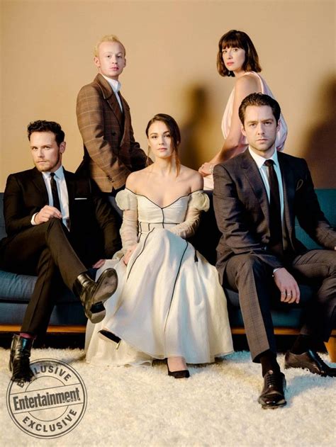 New Ew Portraits Of The Cast Of Outlander At The Outlander Season Premiere Outlander Online