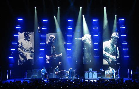 Oasis Concert Wallpapers on WallpaperDog