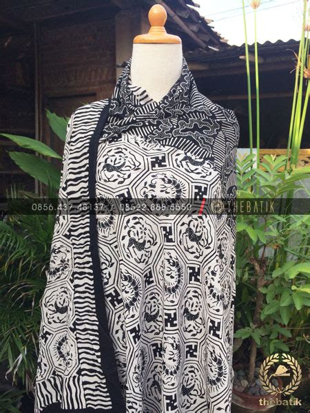 Mentahan batik hitam putih, background batik putih hd, background batik corel draw, background batik modern, batik parang hitam putih vector kreasi pelajar 1998 mendesain batik sidoarjo hitam putih sumber kreasipelajar98.blogspot.com. Batik Hitam Putih | Joy Studio Design Gallery - Best Design