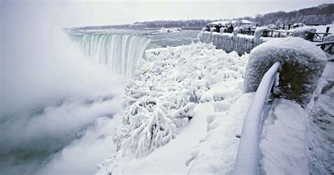 Five Amazing Photos Of Iced Niagara Falls