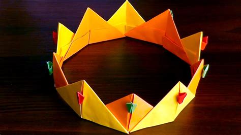 How Do You Make A Paper Crown