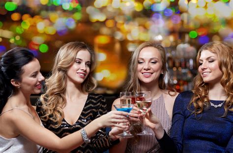A nite where the bride to be and her favorite ladies, dress up, and go out for one last night on the toswn to be wild and crazy before marriage. Why Should I Rent A Limousine For My Summer Bachelorette ...