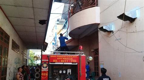Gambar tentang BREAKING NEWS: Kebakaran di Lantai 2 Rumah Makan Ayam