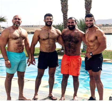 أحمد سعد أغنية روعة من الألبوم الجديد اوقات. أحمد سعد يتعرى والجمهور يسخر من جسده! - صورة | مجلة الجرس