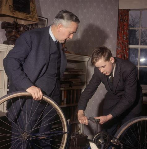 Harold wilson was born in huddersfield,west yorkshire in 1916. Prime Minister Harold Wilson and his son Robin about the ...