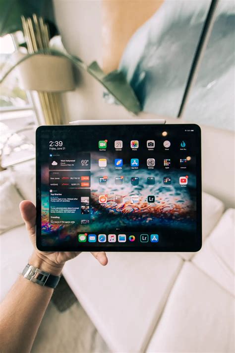 4 Innovative Large Screen Tablets Biggest Tablets 2022
