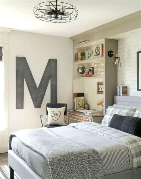 Simple teenage boy's room with solid colors and monogram used as an accent. 30 Best Teenage Boy Bedrooms / Cool Bedroom Design Ideas ...