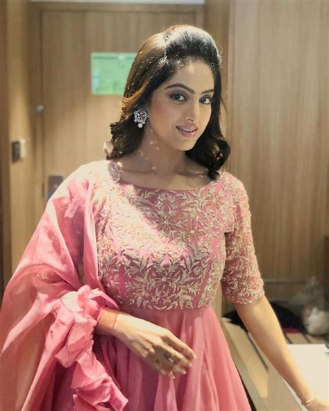 Pin By Ammujaya On Kawach Mahashivratri In 2020 Deepika Singh Beautiful Bollywood Actress