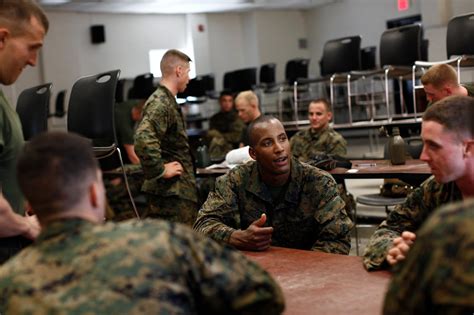 Marine Corps Seeks Minority and Female Officers - The New York Times