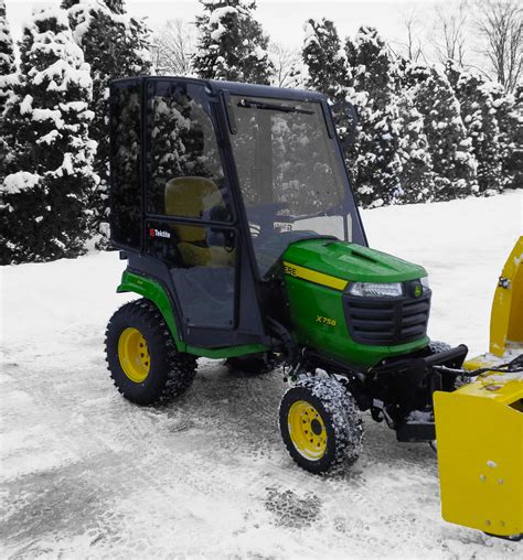 X700 signature series comparison however, i don't find their bullet lists very helpful. John Deere X700 Signature Series - Tektite Manufacturing