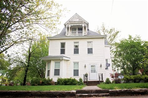 Large Historic Home On A Corner Lot For Sale Chillicothe Historic