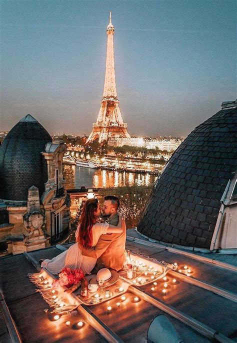 Pin By Ivanka Kostova On Romantica Paris Couple Candlelit Picnic Paris