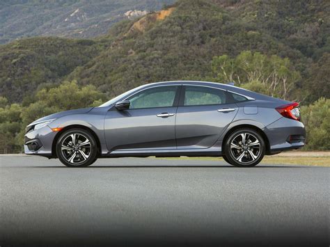 The 2016 honda civic was available in sixteen variants, is classed as a small car and was built in thailand. 2016 Honda Civic - Price, Photos, Reviews & Features