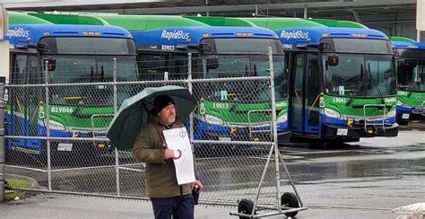 Separate Union For Thousands Of Translink Bus Drivers Takes Aim At