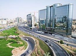 يُعد لهم في هذا اليوم الأشياء اللطيفة فقط وتقدم لهنّ الزهور والهدايا. بنك البلاد - ويكيبيديا