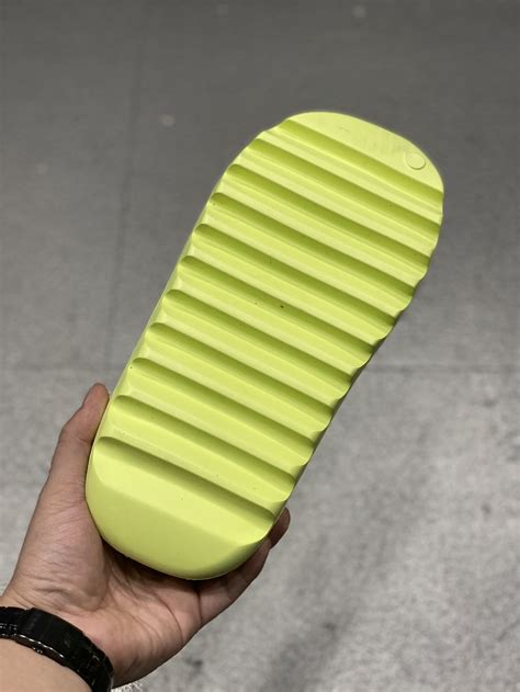 Adidas Yeezy Slipper For Men 973483 5600 Usd Wholesale Replica