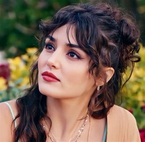 Hande Erçel Is A Turkish Actress And Model Also Known For Her Lead