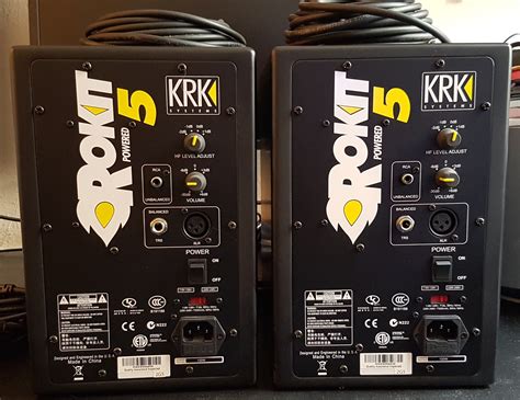 Whether you're recording music at home, or geared towards a professional recording studio setup, the krk classic 5s offer a multitude of features geared to meet the demands of today's competitive producers and engineers. KRK Rokit Powered 5 image (#1864158) - Audiofanzine