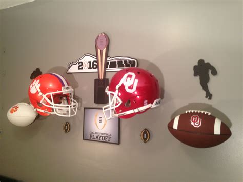 Boomer Sooner Who Ya Got The Invisi Ball Wall Mount Makes All Of