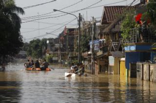 Banjir Di Perumahan Pondok Gede Permai DATATEMPO