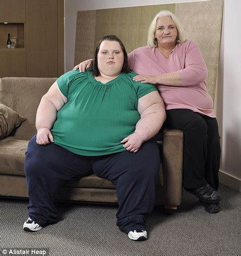 Britains Fattest Teenager Off To Us Fat Camp In Attempt To Shed More