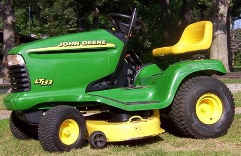 I replaced spark plug & oil. John Deere LT133 Lawn Tractor | Prices,Video,Review,Buy ...