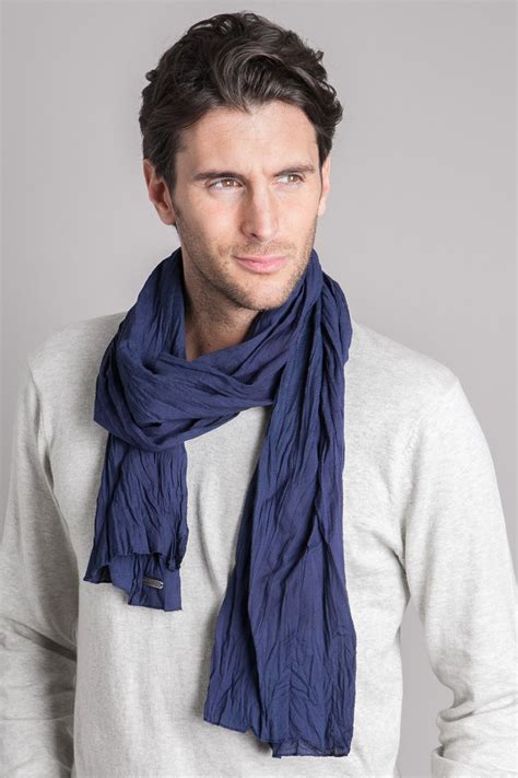 How To Wear Mens Scarves Stylishly