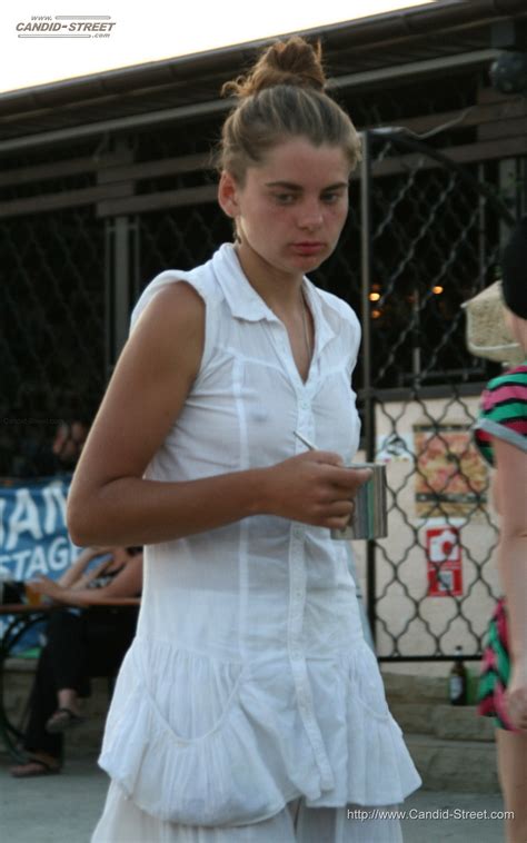 Candid Street Photo Free Gallery Picture 23 Img 1371 From Candid Shots Of Beautiful Girls At The