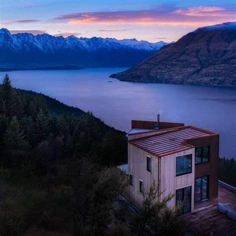 The 10 Most Liked Homes On Airbnbs Instagram Waterfront Homes
