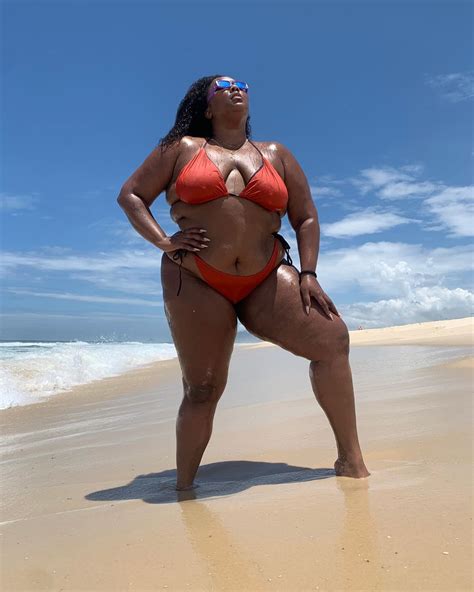 Lizzo Bares All In Thong Bikini On Brazilian Girls Getaway The Sun