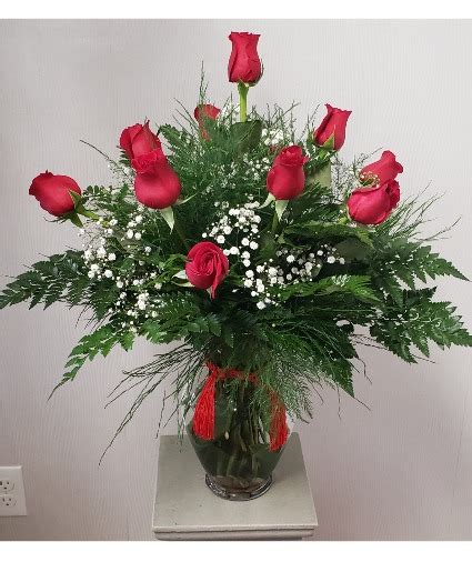 Classic Dozen Red Roses Premium Rose Arrangement In Port Huron Mi