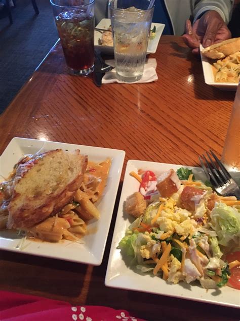 Briquettes Steakhouse - Restaurant Snapshot