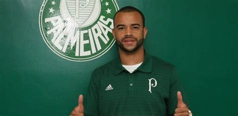 Palmeiras acerta contrato de três meses Washington do Joinville