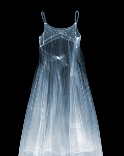 Check spelling or type a new query. X-Ray Photography by Nick Veasey - Feel Desain | your daily dose of creativity | Art dress, Xray ...