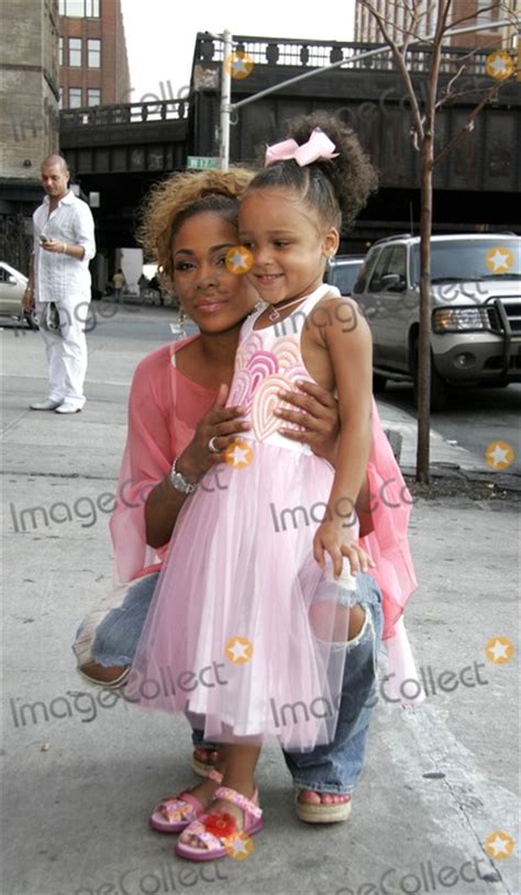 photos and pictures singer tionne t boz watkins of tlc and her daughter chase rolison pose