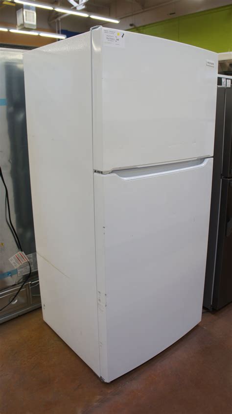 30 Frigidaire Fftr1835vw 18 3 Cu Ft Top Freezer Refrigerator Appliances Tv Outlet