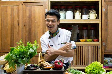 [bangkok] silom thai cooking school thailand crisp of life