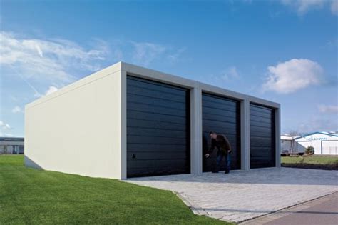 Alle fertiggaragen aus beton bieten ihren fahrzeugen wie pkws, wohnmobile, fahrrädern aber auch gartengeräten oder ähnlichem einen. Fertiggaragen | Beton, Stahl, Holz - Omicroner Garagen