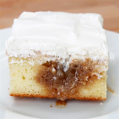 Cinnamon Roll Poke Cake With Cream Cheese Frosting Cake Walls