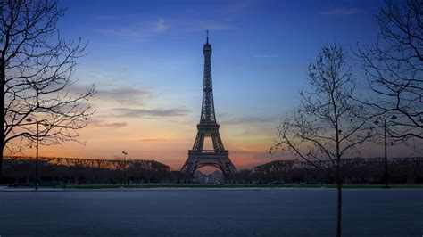Download 2048x1152 Wallpaper Eiffel Tower Paris City Architecture