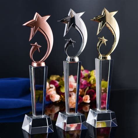 China Wholesale Glass Awards Crystal Trophy Business Ts Start