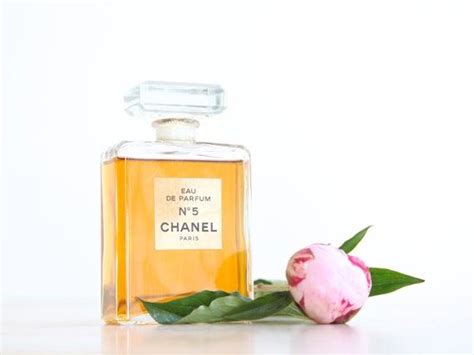 La Historia De Un Perfume Centenario El Nº 5 De Chanel Mujer
