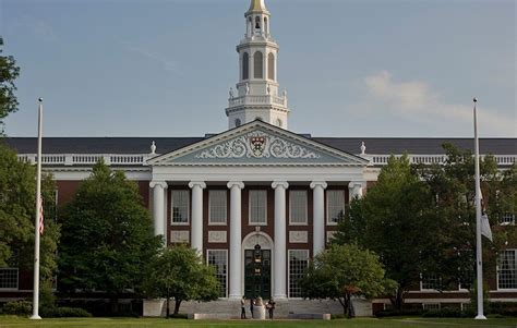 Heres Why Harvard Is Considering A Ban On Fraternities And Sororities