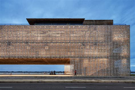 O sertão sorriu em meio à minha cólera. Museu Cais do Sertão / Brasil Arquitetura | ArchDaily Brasil