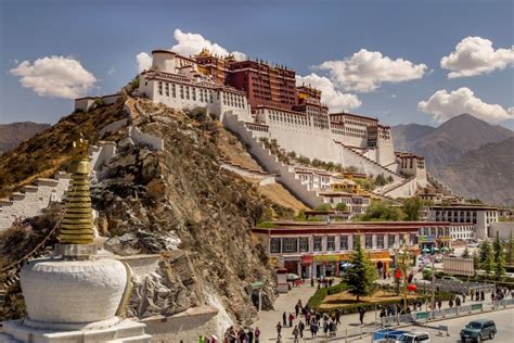 TIBET - A day in Lhasa: Potala Palace & minor temples – Chris Travel